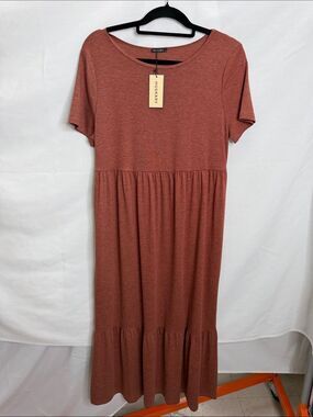 Huskary Rust Short-Sleeve Tiered Maxi Dress